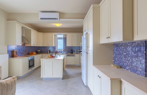 Sarlata Villa | Liogerma Art Deco Villa - 5 min drive to Lassi and Argostoli