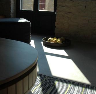 Trikolonoi Apartment | Lithero Suites