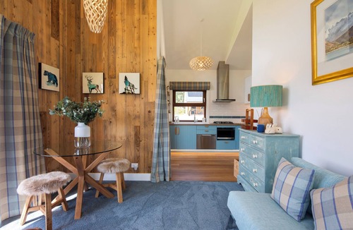 Garston Cabin | Little Breck lodge in rural Southland. Sustainable luxury with pet sheep!