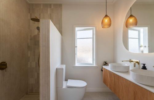 Cambridge House | Little Vogel - By Superior Stays