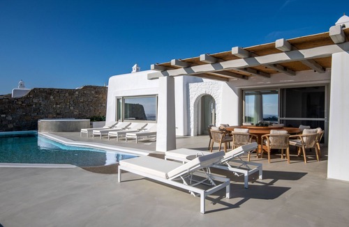 Agios Ioannis Villa | Livin' the dream