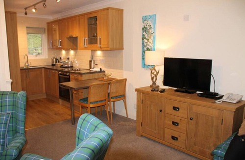 Kinloch Rannoch House | Loch Rannoch Highland Club, Lochside Lodge 7