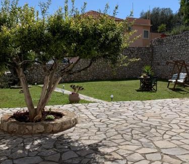 Karavados Apartment | Lofos house