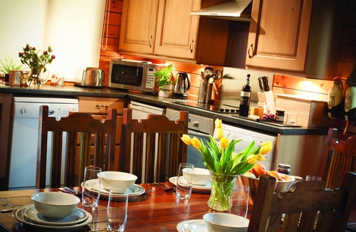Callander Cabin | Log Cabin-Private Bathroom-Countryside View