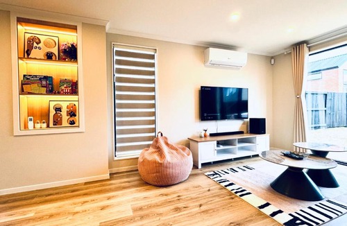 Hamilton Apartment | Lovely home, 3 bedrooms 4 beds, Close to hospital