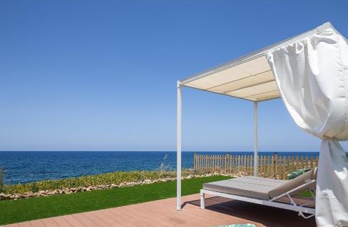 Panormos Apartment | Lovely seaside apartments, walking distance to the beach & amenities!