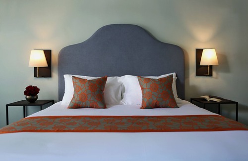 Lovina Bed & Breakfast | Lovinalife Room & Cafe