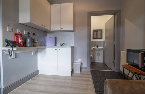 Kilmarnock Condo | Lugton Rooms - Twin bedroom suite