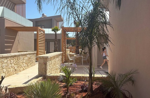 Skotino Villa | Lumina Sense Villas– where Minimalist Elegance meets Mediterranean Luxury