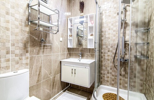 Moda Apartment | Luminous Flat w Balcony 2 min to Moda Pier