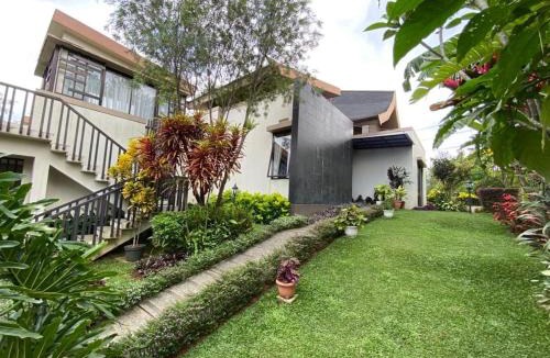 Ciawi Villa | Luxurious Modern Villa at Vimala Hills