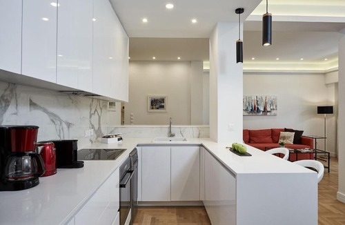Ilisia Apartment | Luxurious Spacious Apt next to Hilton Hotel