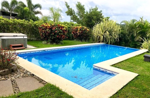 Ciudad Colon House | Luxury and natural environment