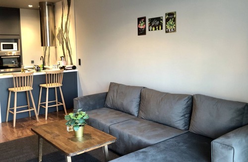 Beyoglu Apartment | Luxury apartment- Pool, Parking & Gym in Beyoglu