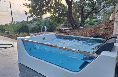 Fragkokastello Villa | Luxury apartment Reverie