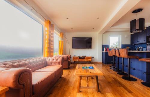 Isle of Skye House | Luxury Cottage by Fairy Pools 4