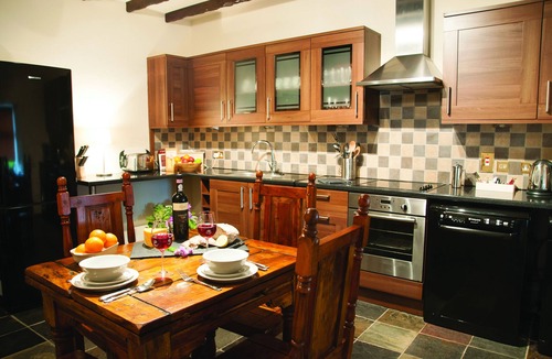 Callander Cottage | Luxury Cottage-Countryside View Orchard Cottage