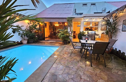 Hospital House | Luxury Cozy house w private heated pool, A/C, 5 min from downtown San Jose, CR