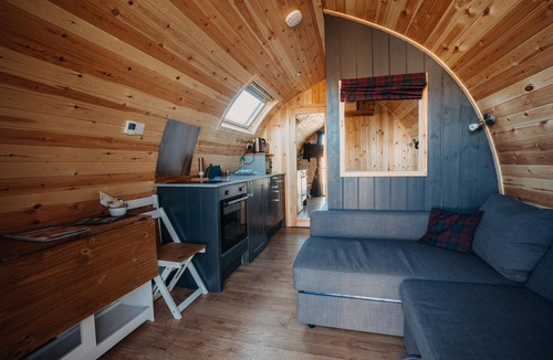 Achmelvich Cabin | Luxury Glamping Pod on the North Coast 500 (no dogs)