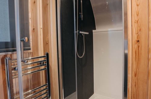 Achmelvich Cabin | Luxury Glamping Pod on the North Coast 500 (no dogs)