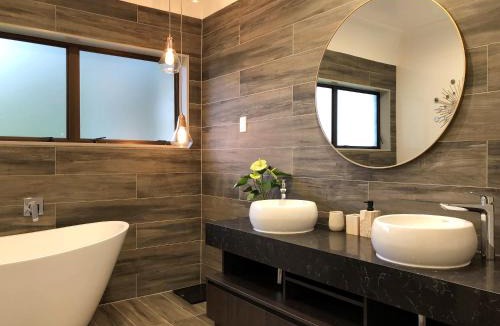 Rotorua House | Luxury K-Lodge with Golf course view-Rotorua