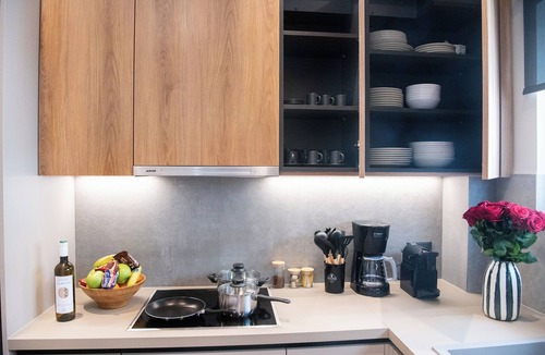 Kinosargous Apartment | Luxury Modern Apt near Acropolis and 350 mt from Metro Station