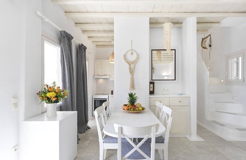 Agios Ioannis Villa | Luxury Myconian Sunset Villa with Private Jacuzzi, 5Km to Windmills