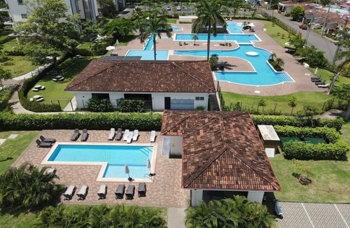 Bejuco Apartment | Luxury Oceanfront Penthouse w Loft and 2 Balconies