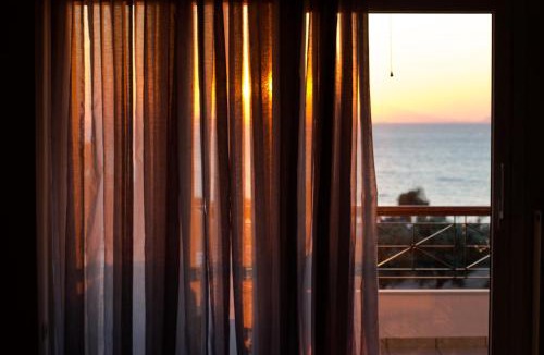 Anavyssos Apartment | Luxury seaview apartment by the sea