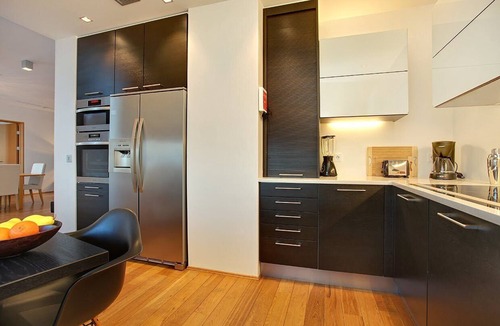 Downtown Apartment | Luxury two bedroom apartment with an ocean view