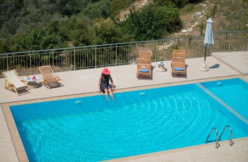 Keramota Villa | Luxury Villa Rosso Karrubo with Enormous pool and panoramic views!