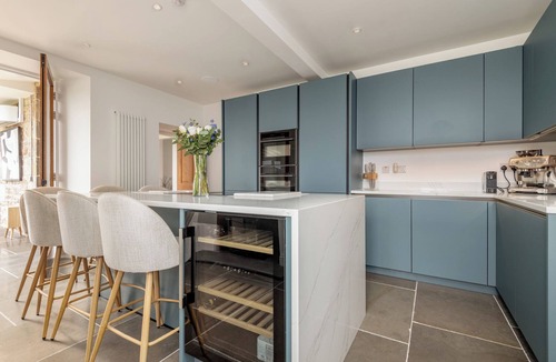 Anstruther Cottage | Magnificent Beach Front House - sleeping 10 in five bedrooms