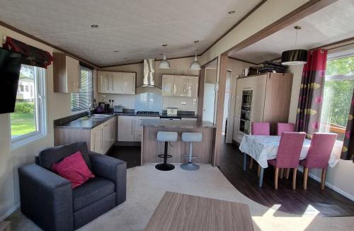 Prestonpans House | Magnificent sea view lodge