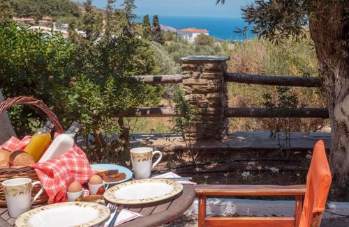 Andros Apartment | Mainades Studio - Evrypyli Serene Escape in Andros