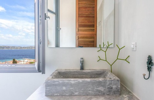 Spetses Villa | Maison Suisse with sea view in Spetses town