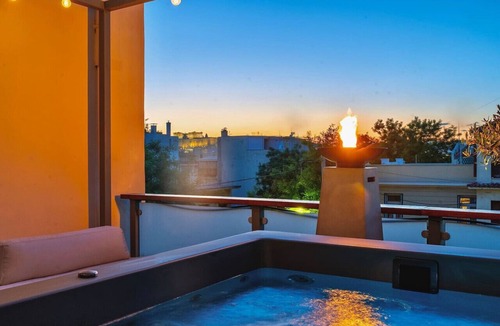 Mets House | Majestic views over Acropolis
