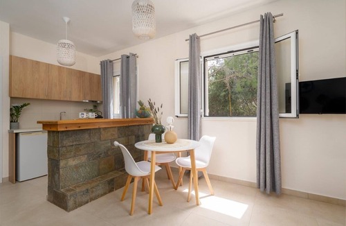 Malia Apartment | Malia Crete Garden Studio - Near to the Beach