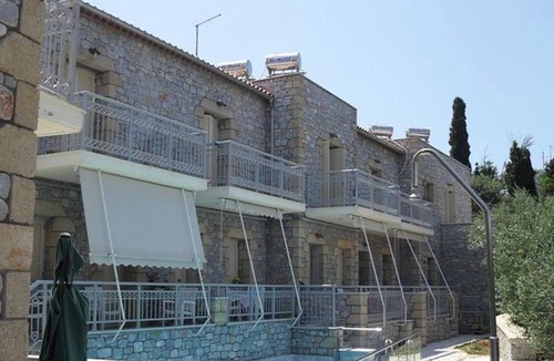 Stoupa Apartment | Manoleas Villas- Apartment 1