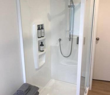 Blackpool House | Manuka Cottage Oneroa