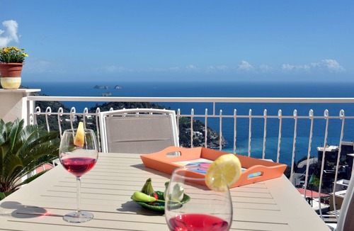 Nerano Apartment | MARELUNA HOME (between the sea and the stars .)