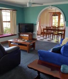 Swansea House | Maria's at Swansea