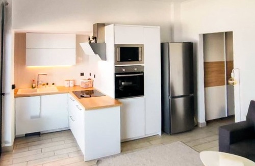 Aspous House | Marilous House - Skyros Beachfront Getaway