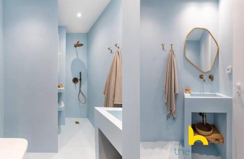 Pasalimani Apartment | Marina View Haven - King Beds and Cosy Fireplace