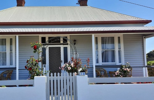 Stanley Bed & Breakfast | Mariner Rose B&B - King Ensuite w/breakfast