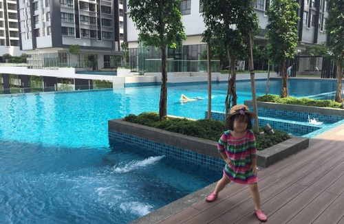 Sungai Buloh Condo | Mario's suite with direct MRT link & indulge in 50m infinity pool