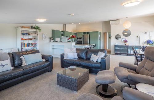 Mariri House | Mariri Heights Tasman
