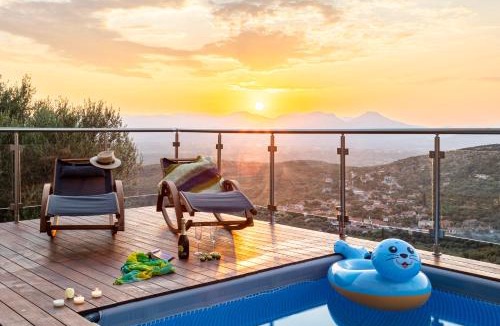 Ano Amfia Apartment | Martinia Pool Getaways - Majestic Panoramic Views