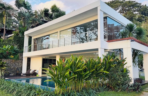 Senggigi Villa | Marvelous villa with bautifull sunset view in lombok