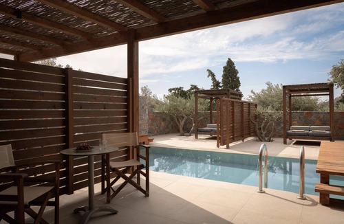 Agia Galini Villa | Masterful Agios Vasilios Suite | Gio Suite | 1 Bedroom | Shared Pool