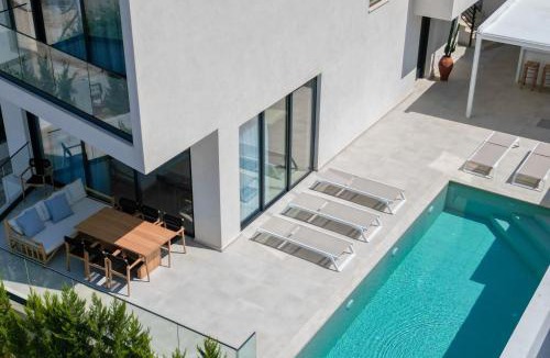 Sarande Villa | Mediterranean Waterfront Villa
